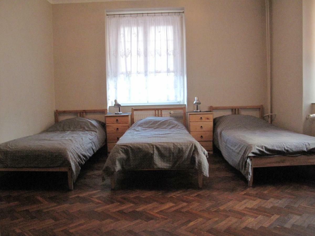 Mieszkanie Przy Dworcu Glowna Apartment